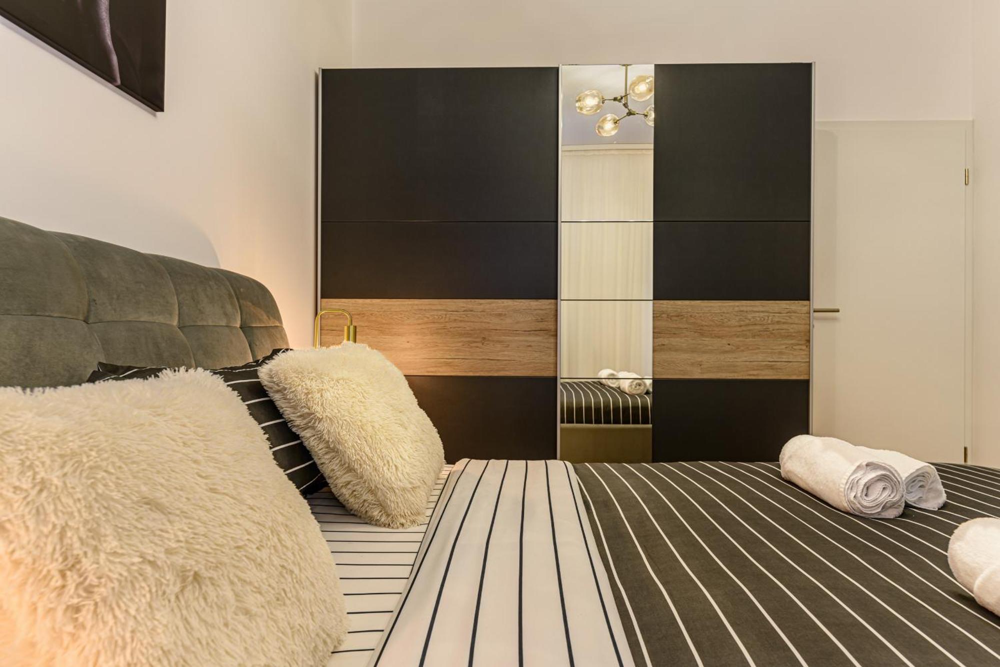 Luxury Landing Apartments Complex Qualis Braşov Exterior foto